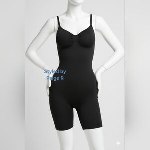 💕NEW SKIMS Seamless Sculpt Mid Thigh Shortie Bodysuit Shaper Black ONYX XS